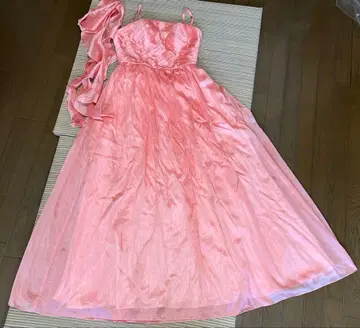 살몬 핑크색 롱 드레스 스트랩 포함