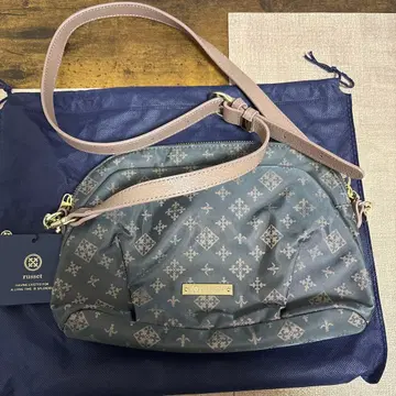 russet 기하학 패턴 숄더백 그레이