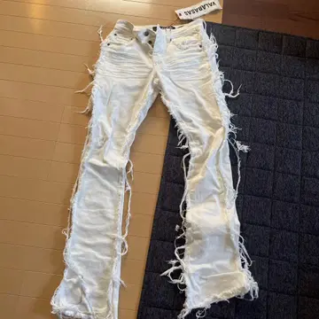 VALABASAS 화이트 데님 팬츠 사이즈 29