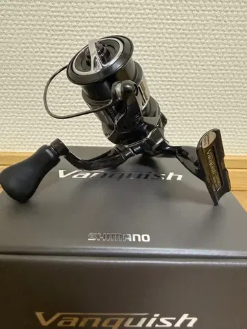 SHIMANO 23 뱅퀴시 C2000SHG [ 새상품급 ]