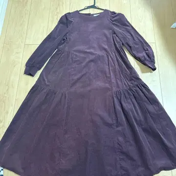 적자색 계열 코듀로이 원피스 36