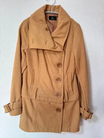 카멜색 더블 브레스트 자켓