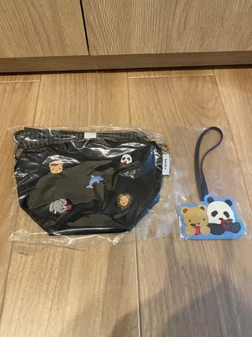 새상품 ] familiar x 어드벤처 월드 미니백 참 세트