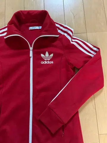 adidas 아디다스 빨간색 트랙 자켓 저리
