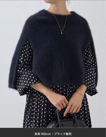 비어즐리 BEARDSLEY*퍼 니트 판초*블랙