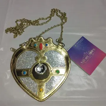 세일러문 하트형 미니백