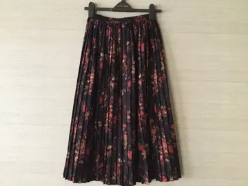 뮐루즈 미술관 아카이브 꽃무늬 플리츠 스커트