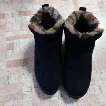 GLOBALWORK 블랙 스웨이드 어그 부츠 S 사이즈