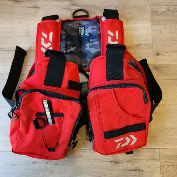 다이와 낚시용 자켓 레드