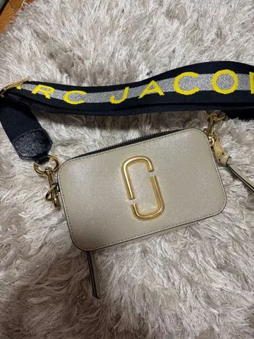 MARC JACOBS 스냅샷 베이지