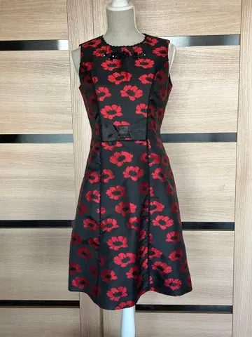 슈퍼 뷰티 블랙 레드 꽃무늬 슬리브리스 원피스 (40)