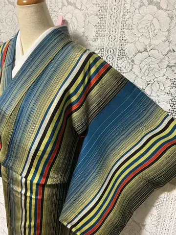 [ 앤티크 ] 기모노 순수 실크 멋스러운 보더