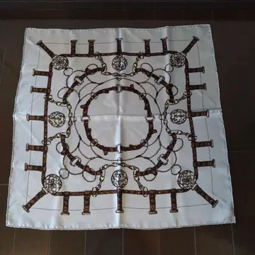 manipuri 마니프리 실크 스카프 65 x 65 체인 패턴