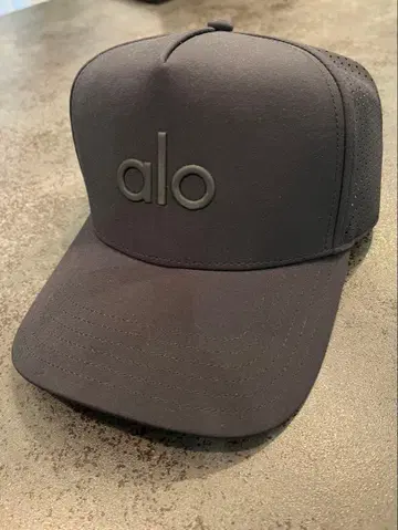 alo 블랙 캡 메쉬 프리 사이즈