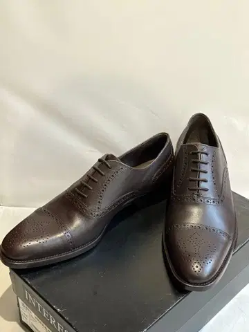 새상품 스페인산 인테레사 INTERESSA 스트레이트 팁 7 다크 브라운