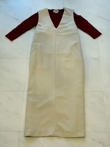 N&B 스웨터 + classicalelf 오버롤 스커트 점프 스커트