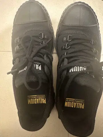 PALLADIUM 블랙 스니커즈