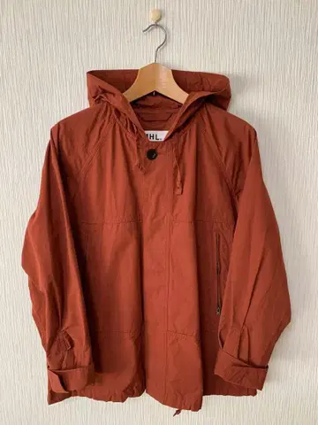 MHL. 마운틴 파카