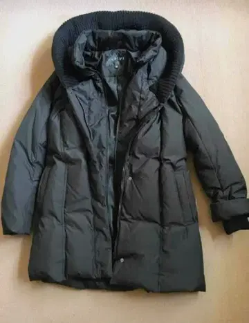 INDIVI 후드 부착 다운 자켓 S 사이즈 다운 코트