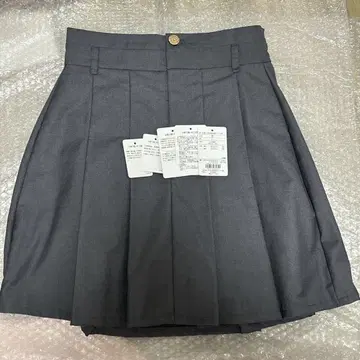 윌 셀렉션 큐롯 플리츠 숏팬츠