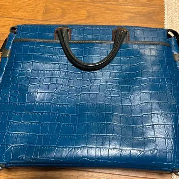 토요오카 크로커다일 패턴 가죽 비즈니스 백