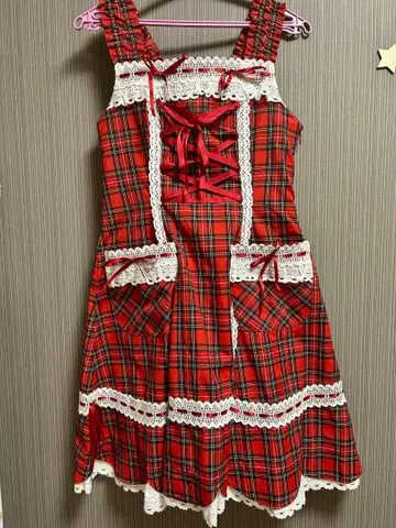 BABY 밑단 스캘럽 타탄 오버롤 스커트 크림슨