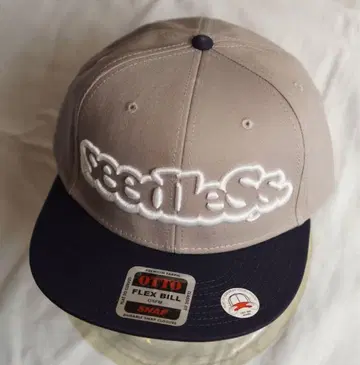 새상품 seedleSs COOP 로고 콤비 스냅백 LT GRY/NVY