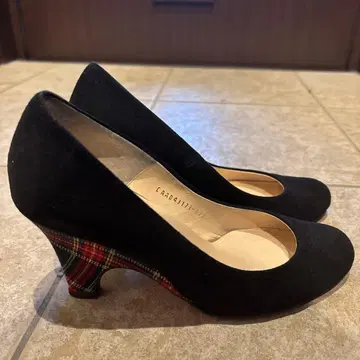 힐 체크 무늬 펌프스