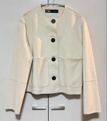 ZARA 스웨이드 노카라 아우터