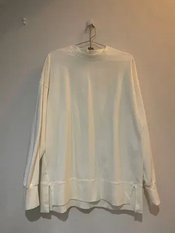 Wii 화이트 맨투맨 트레이닝복