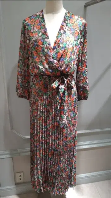 아모와르카프리스 플라워 롱 원피스 새상품급