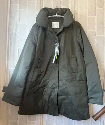 새상품 골든 베어 다운 코트 L 사이즈 카키