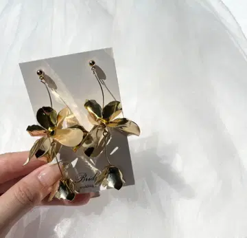 [ 가격 인하 중 ] Bride me 귀찌 MP-11