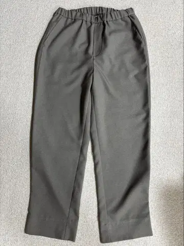 MidiUmi 미디우미 테이퍼드 팬츠 그레이