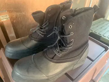 The Viridi-anne 밀리터리 사이드 지퍼 스니커즈