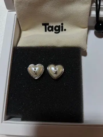 tagi. 귀걸이
