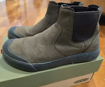 KEEN 다크 브라운 사이드 고어 부츠