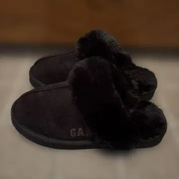 GAP 겨울용 샌들 무스탕 샌들