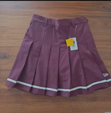 뉴에라 골프 여성용 버건디 플리츠 스커트 택 포함 새상품