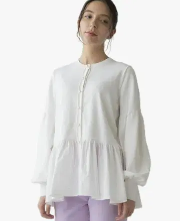 [ 컨디션 최상 ] sono 화이트 치어풀 하이브리드 니트 가디건