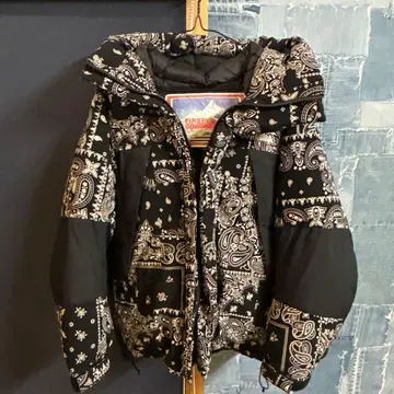 FIRST DOWN 페이즐리 패턴 다운 자켓 S