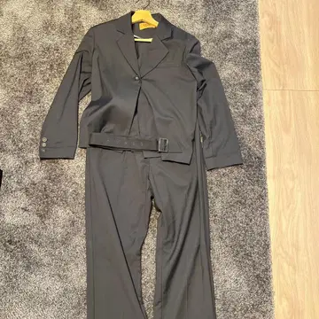 아메리 언드레스드 셋업