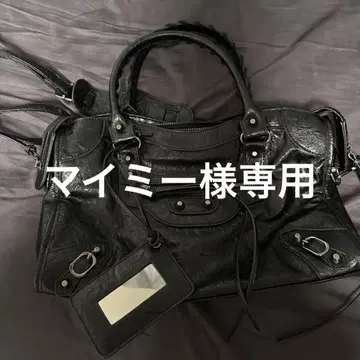 블랙 가죽 숄더백