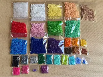 펄러비즈 세트 (다색 형틀 플레이트 포함)