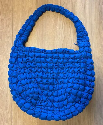 레어 COS 블루 오버 사이즈 퀼트 숄더백 퀼팅