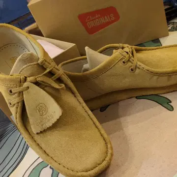 Clarks Originals 디저트 부츠 베이지