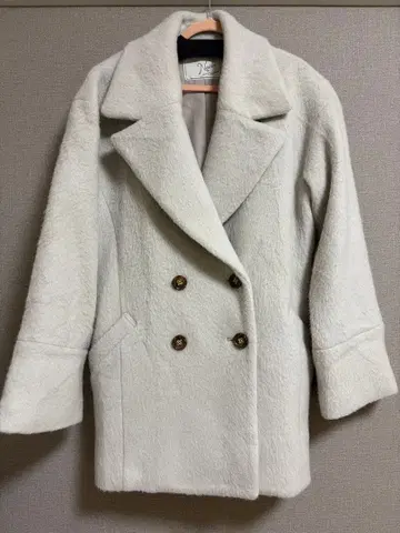 노엘라 샤기 코트