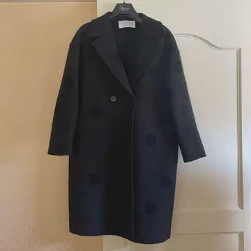 해리스 워프 런던 분위기 있는 코트