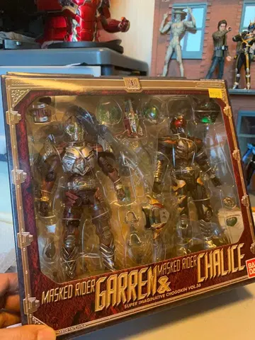S.I.C 가면라이더 갸렌 & 카리스 피규어 세트 미개봉 새상품급