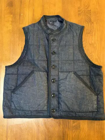 45 프티 데님 x 두꺼운 나일론의 908 퀼트 베스트